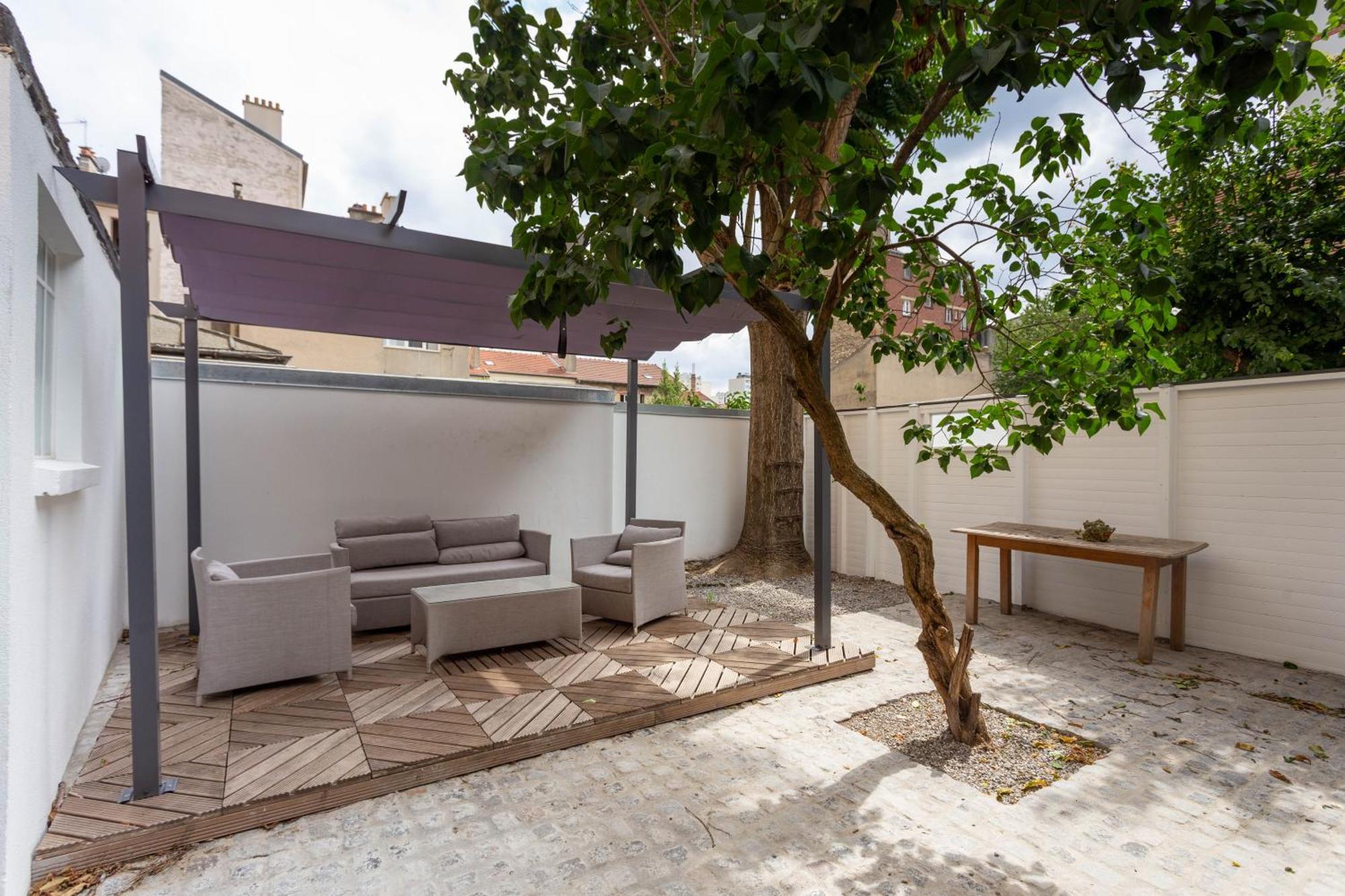 Lovely Little House With Private Garden In Paris Іврі-сюр-Сен Екстер'єр фото